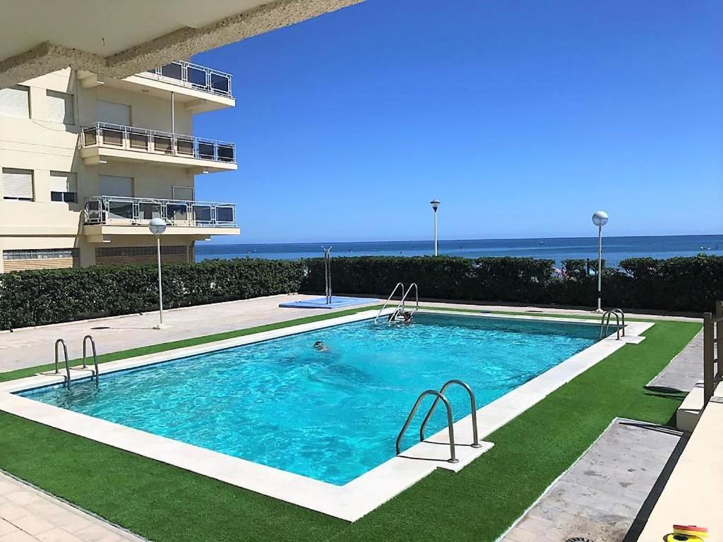 Cozy Apartment In A Beachfront Complex Mareny Blau Exteriör bild